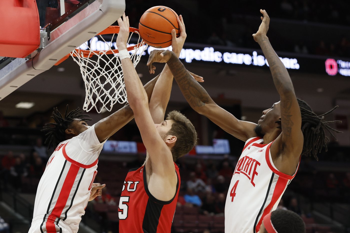 Bradshaw and Mobley each score 16 as newly ranked No. 21 Ohio State routs Youngstown State 81-47 | iNFOnews.ca Bradshaw and Mobley each score 16 as newly ranked No. 21 Ohio State routs Youngstown State 81-47 | iNFOnews.ca