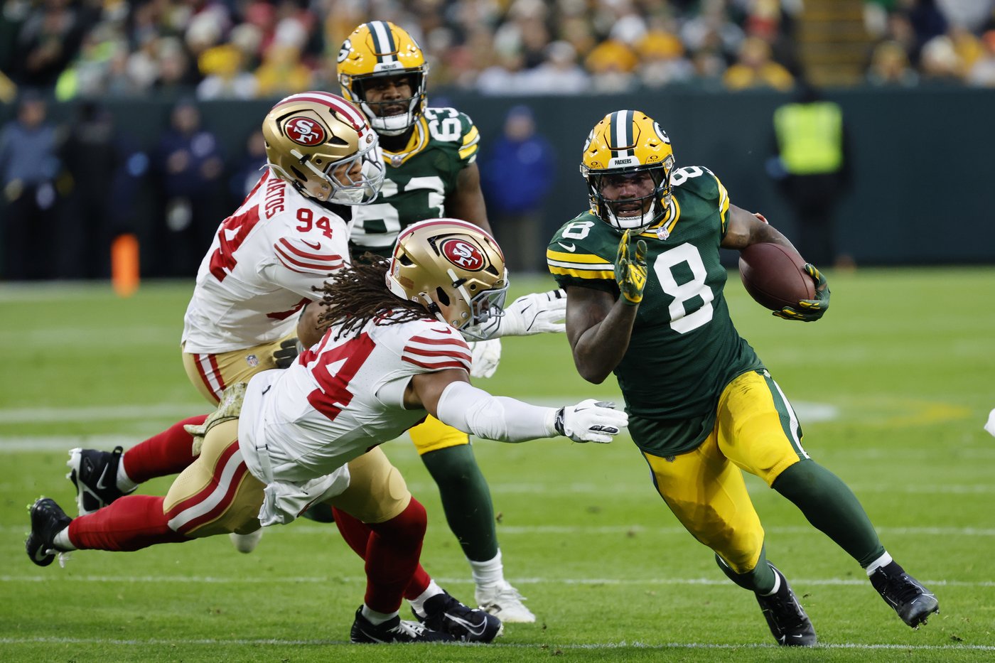 Josh Jacobs runs for 3 TDs as Packers roll past short-handed 49ers 38-10 | iNFOnews.ca Josh Jacobs runs for 3 TDs as Packers roll past short-handed 49ers 38-10 | iNFOnews.ca