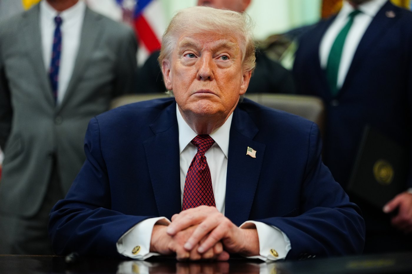 Trump's approval on economy falls in AP-NORC poll, showing new warning signs for president | iNFOnews.ca
