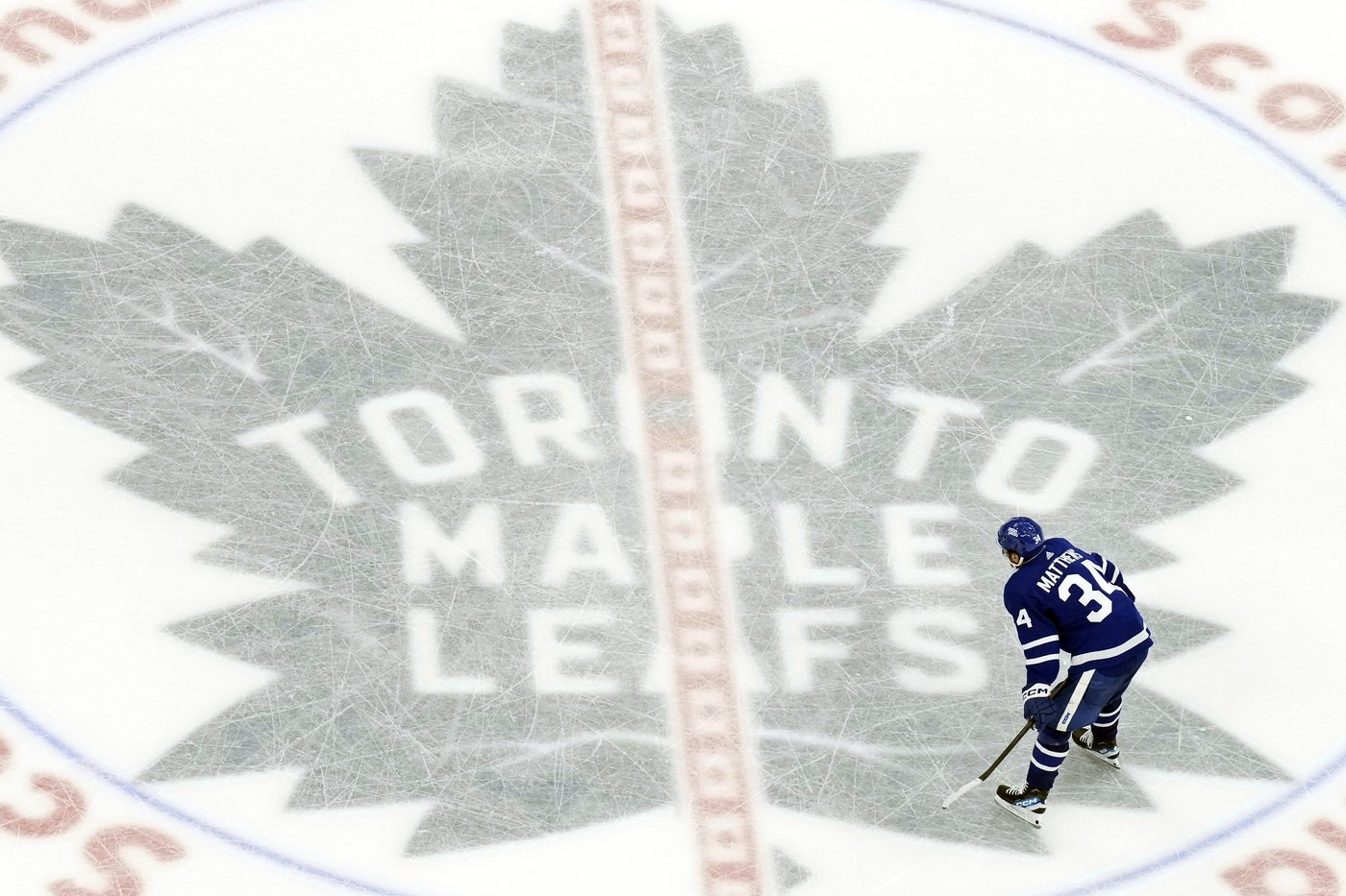 Maple Leafs' Berube says Auston Matthews' upper-body injury is not too serious | iNFOnews.ca
