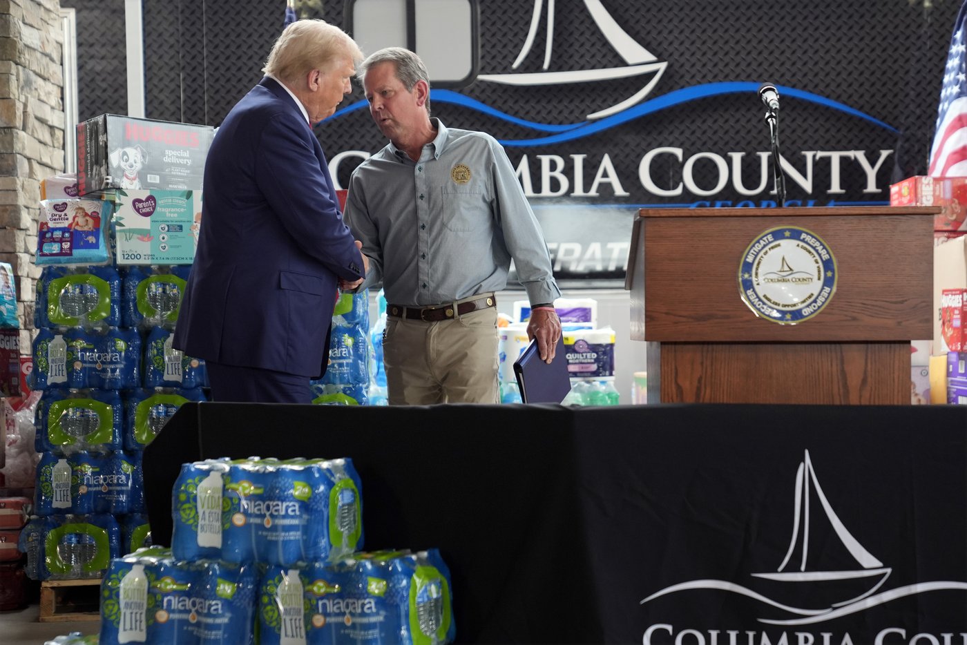 Harris and Trump say America tanks if they lose. So why the exuberance at their rallies? | iNFOnews.ca