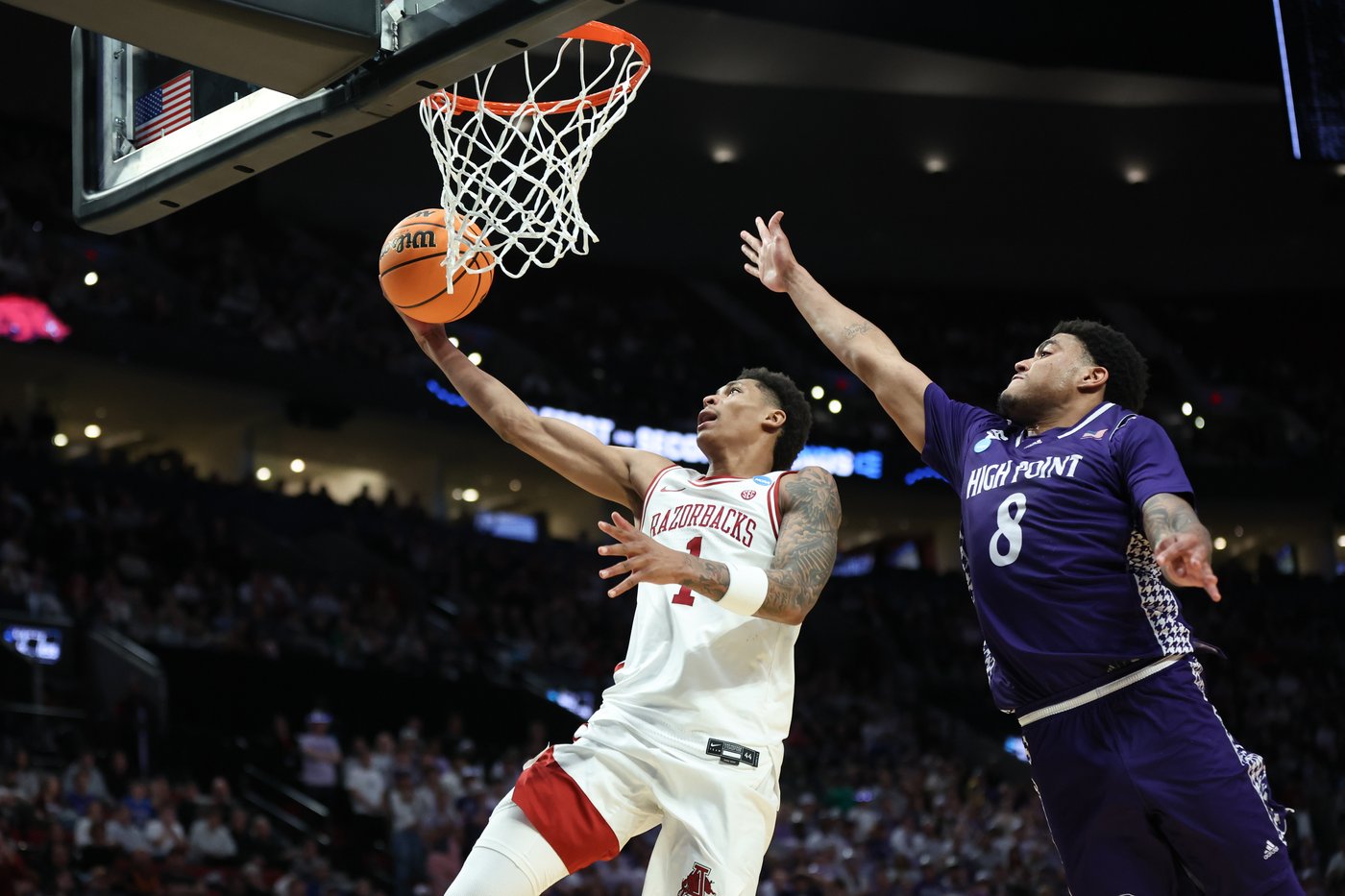 Acuff and Thomas started working on their chemistry even before starring for Arkansas | iNFOnews.ca