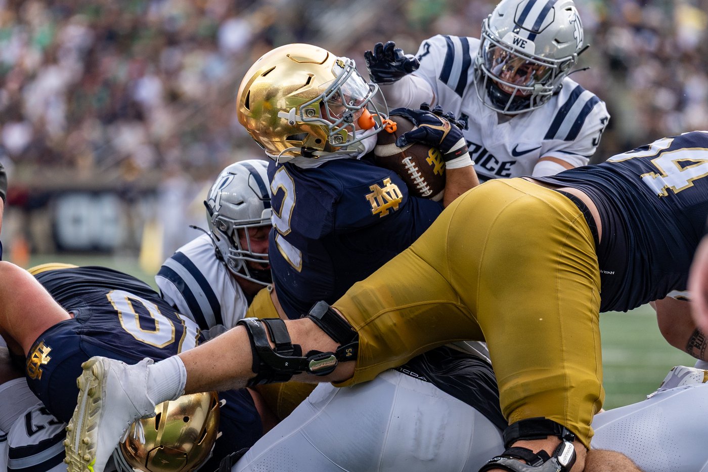C.J. Carr throws for 4 touchdowns as No. 3 Notre Dame routs visiting Rice 52-0 | iNFOnews.ca C.J. Carr throws for 4 touchdowns as No. 3 Notre Dame routs visiting Rice 52-0 | iNFOnews.ca