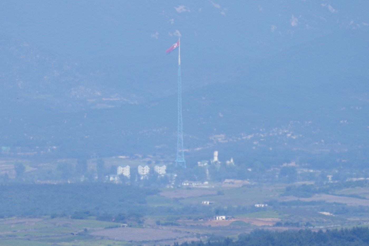 North Korea vows to block border with South Korea and build front-line defense structures | iNFOnews.ca