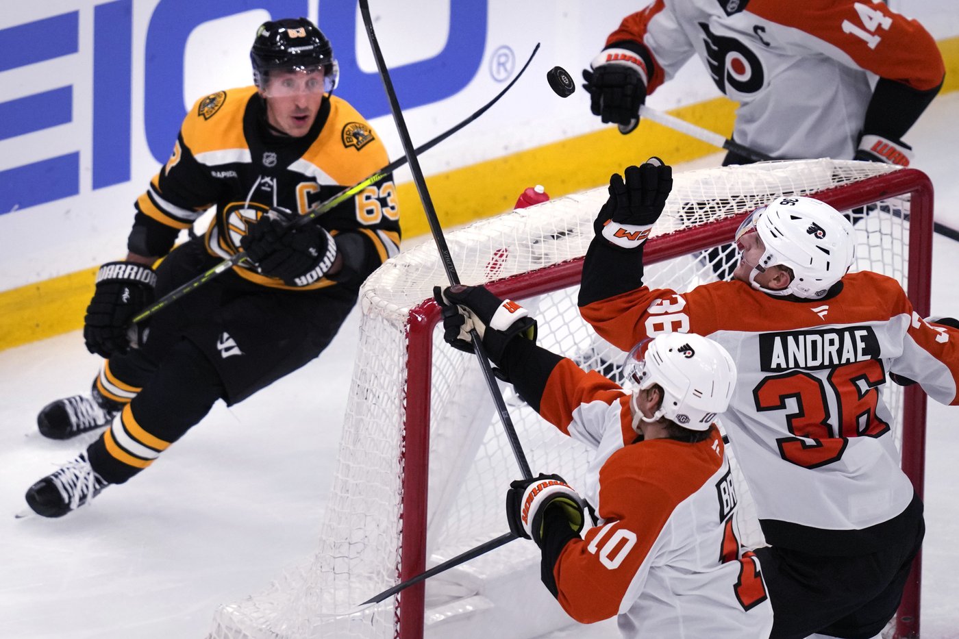 Ersson stops 23 shots and Foerster scores 2nd-period goal in Flyers 2-0 win over Bruins | iNFOnews.ca Ersson stops 23 shots and Foerster scores 2nd-period goal in Flyers 2-0 win over Bruins | iNFOnews.ca