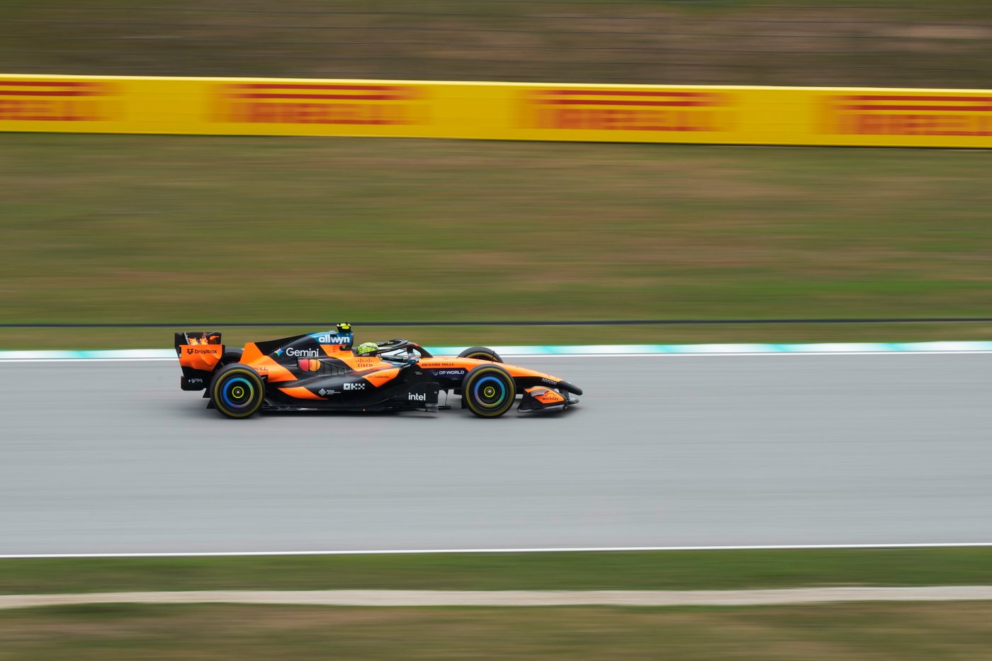 Lando Norris 'hopeful' McLaren has sorted issue costing him straight-line speed | iNFOnews.ca