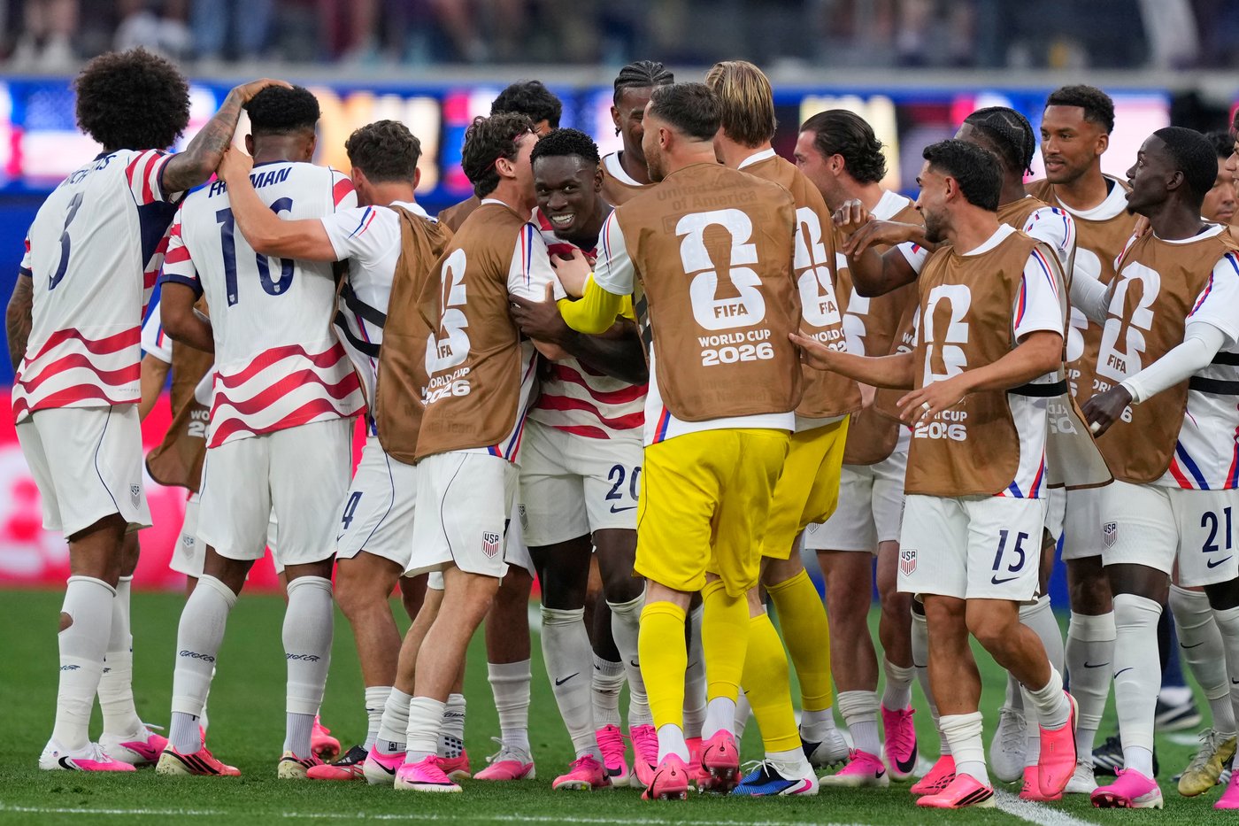 US faces Paraguay and Canada takes on Bosnia in 2026 World Cup openers for host nations, in photos | iNFOnews.ca
