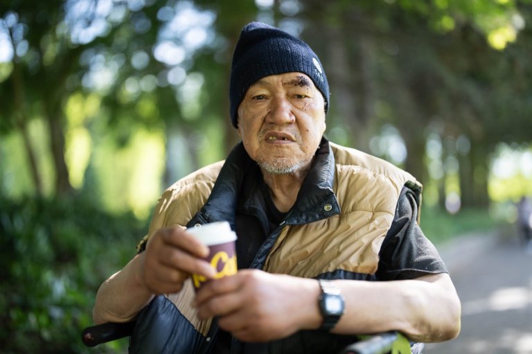 'Time all blurs': Senior's journey from Shanghai art teacher to homeless in B.C. park | iNFOnews.ca