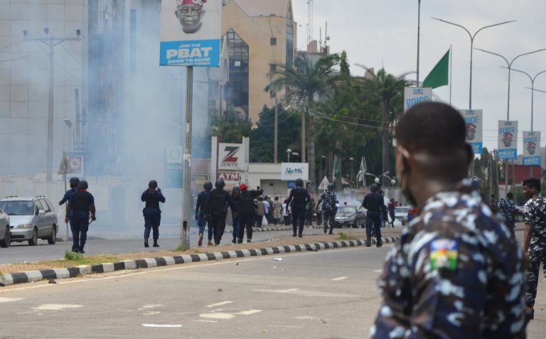 Nigeria's president replaces top security officials as he struggles to restore stability | iNFOnews.ca