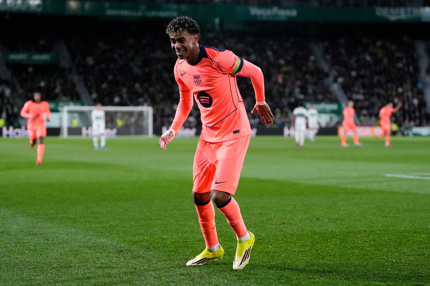 Another Yamal show for Barcelona in win at Elche in La Liga | iNFOnews.ca
