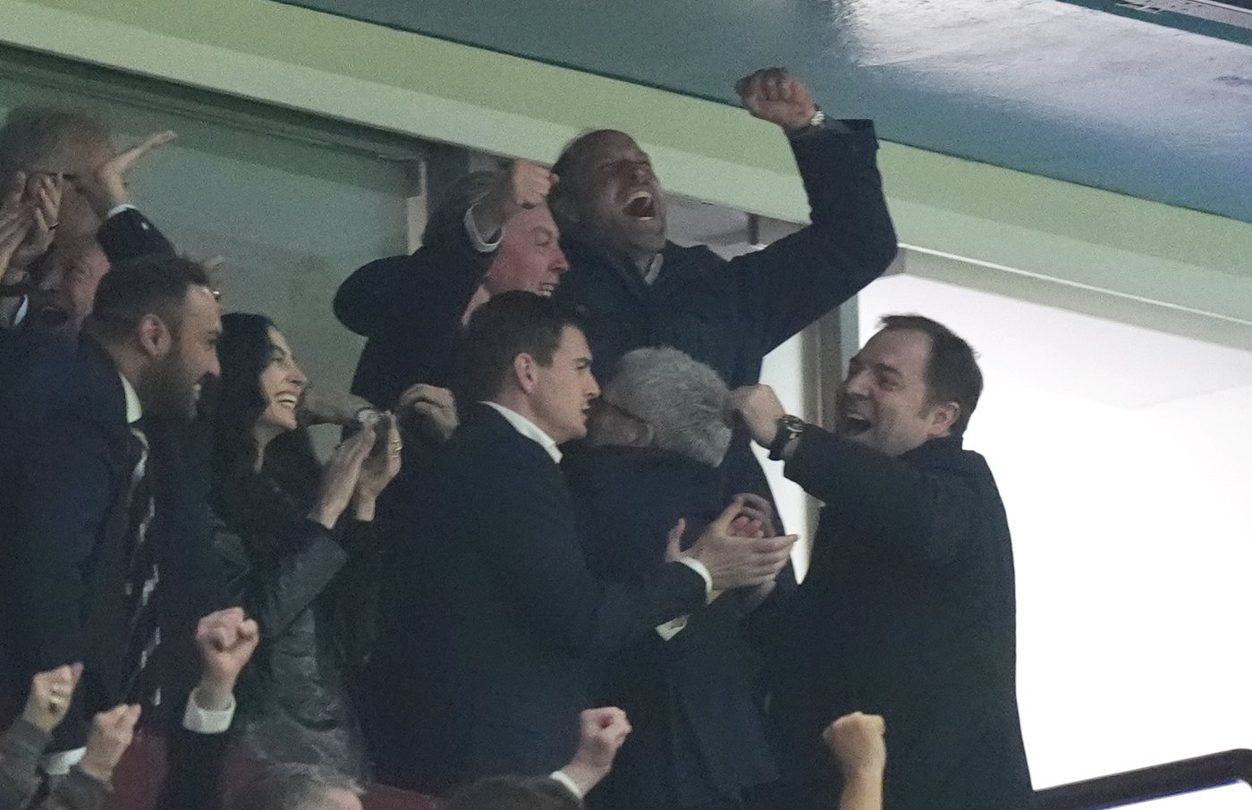 Aston Villa routs Nottingham Forest to reach Europa League final against Freiburg | iNFOnews.ca