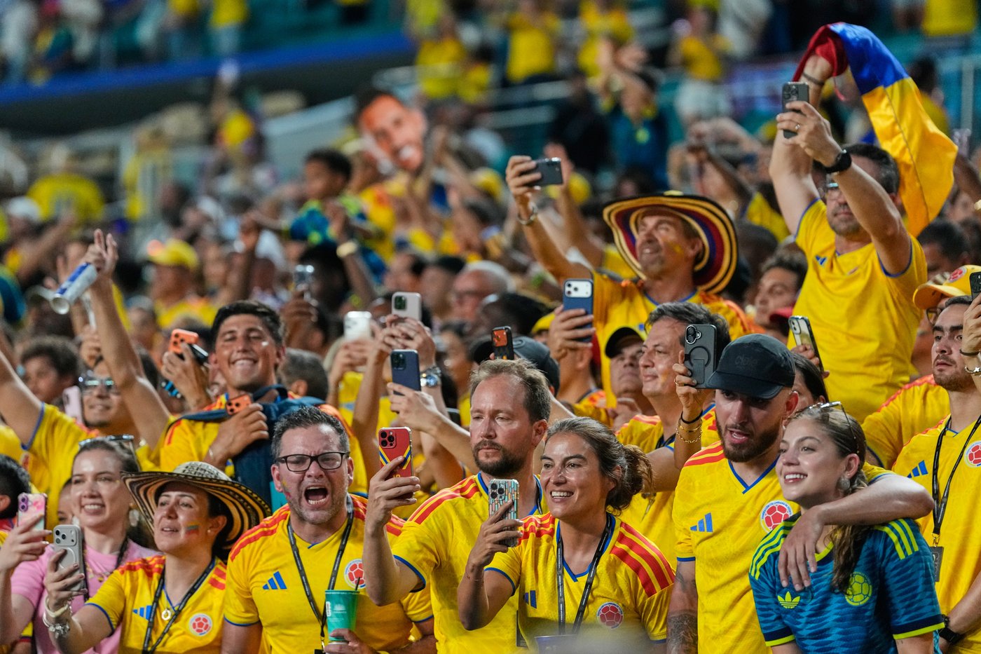 Final day of group play at the World Cup sets the field for the round of 32, in photos | iNFOnews.ca