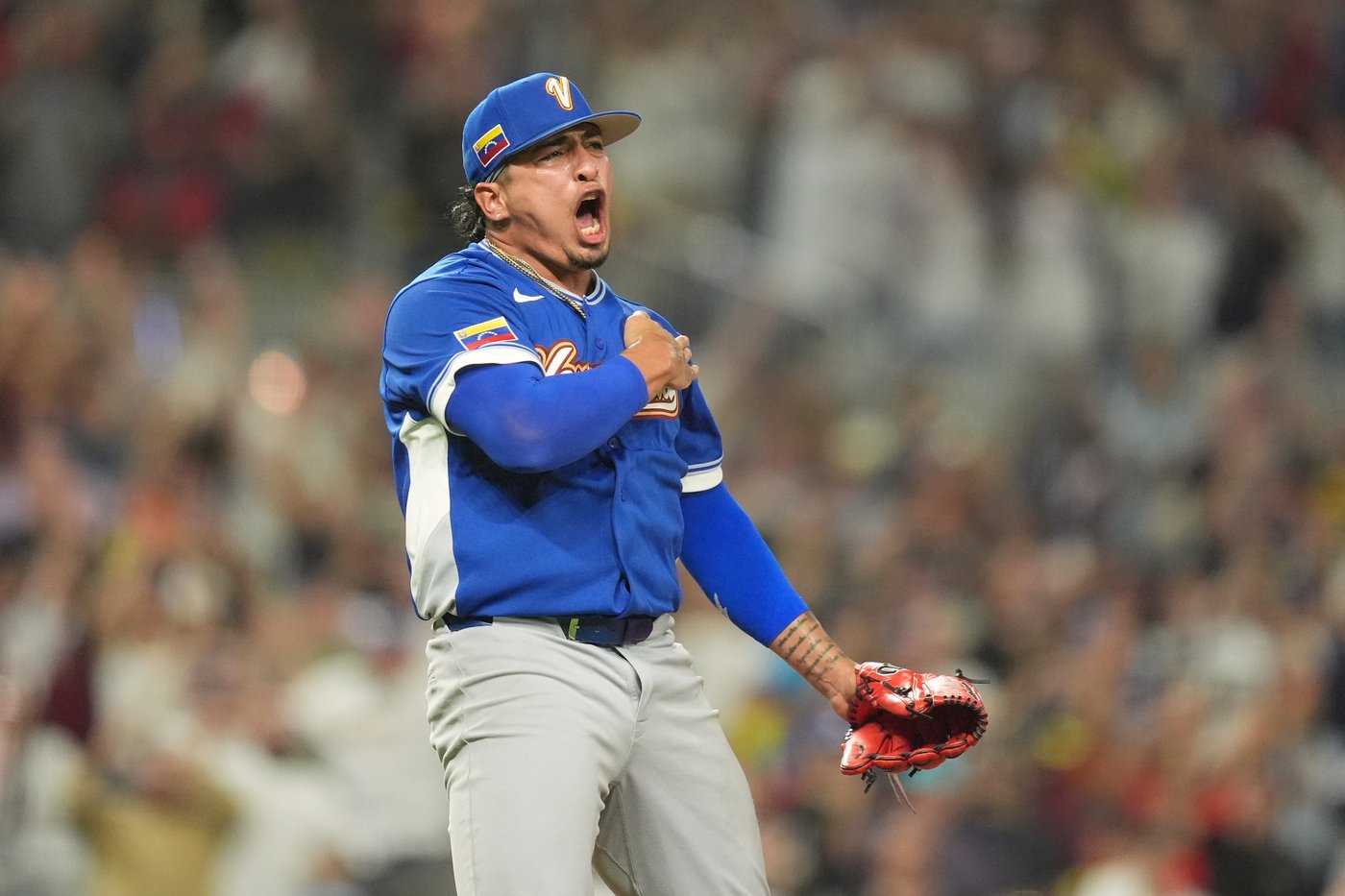 Venezuela rallies past Italy 4-2 with 3-run 7th and will face US for World Baseball Classic title | iNFOnews.ca Venezuela rallies past Italy 4-2 with 3-run 7th and will face US for World Baseball Classic title | iNFOnews.ca