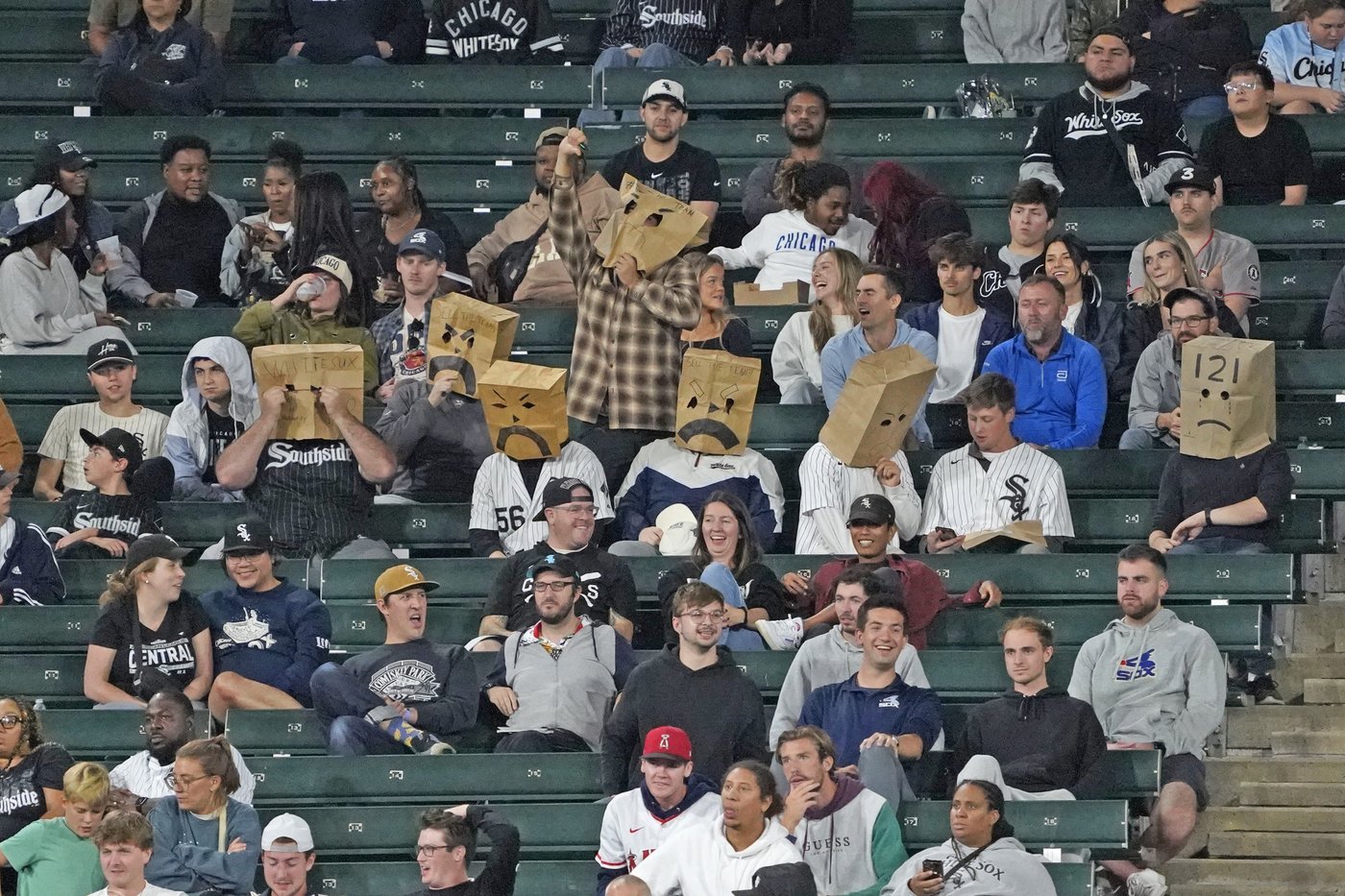 White Sox remain at 120 losses as Benintendi singles in 10th for 4-3 win over Angels | iNFOnews.ca White Sox remain at 120 losses as Benintendi singles in 10th for 4-3 win over Angels | iNFOnews.ca