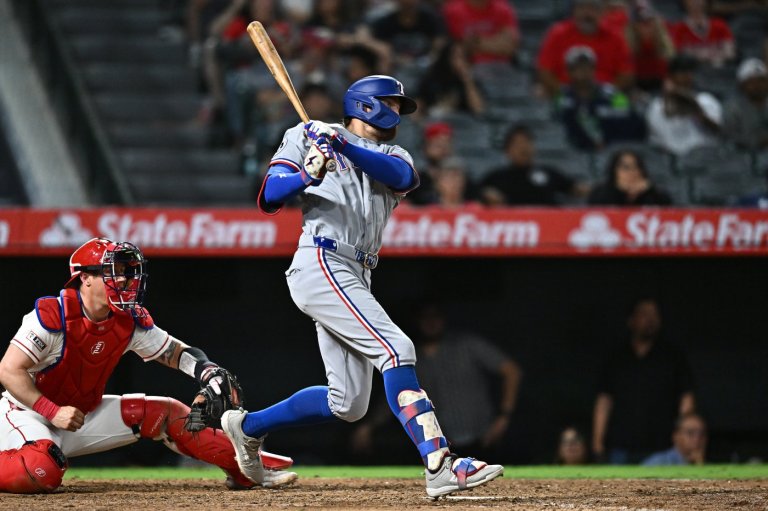 Brandon Nimmo's single in 10th inning helps Rangers beat Angels 4-1 to snap 5-game road skid | iNFOnews.ca