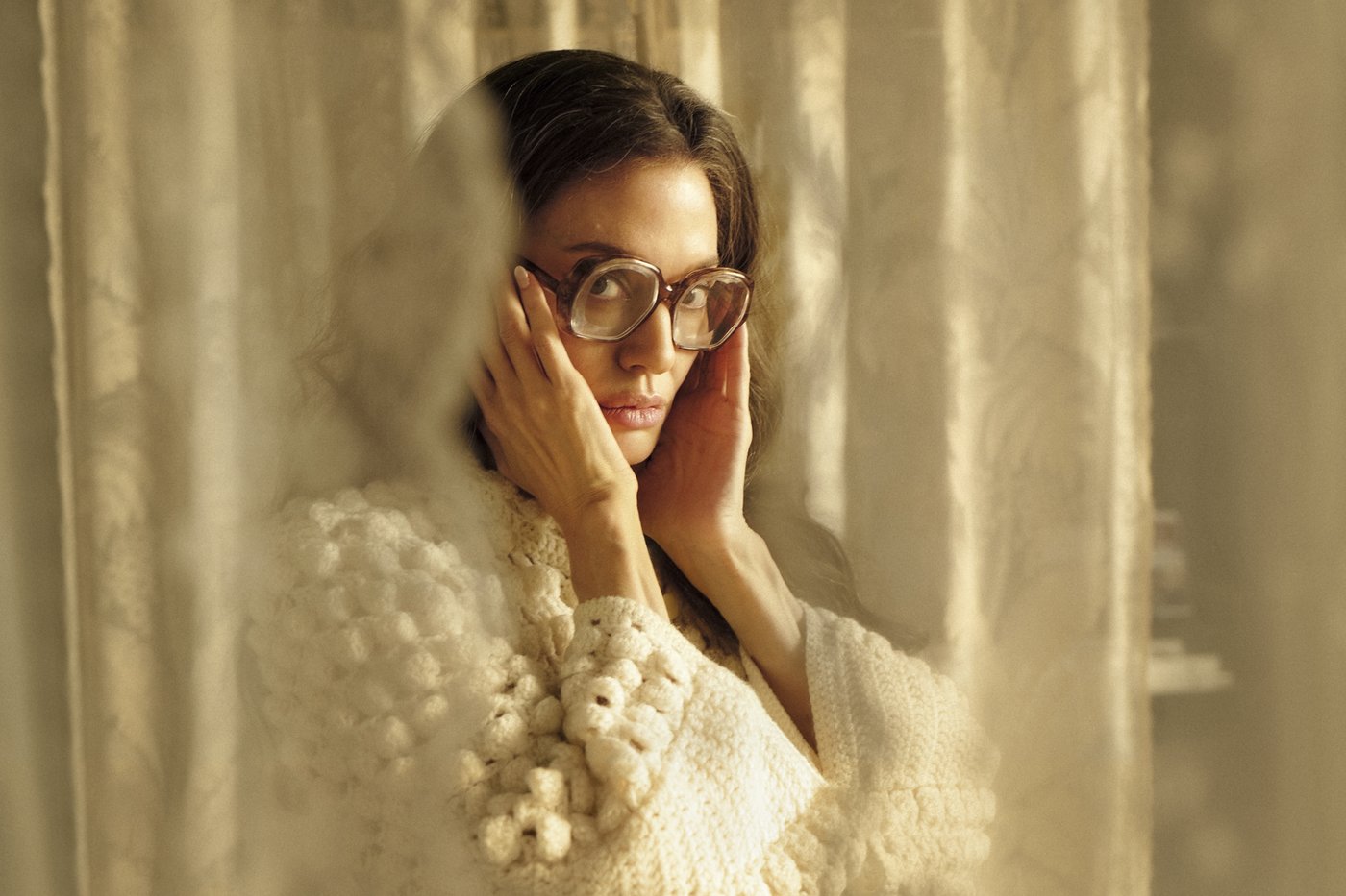 To play Maria Callas, Angelina Jolie had to learn how to breathe again | iNFOnews.ca