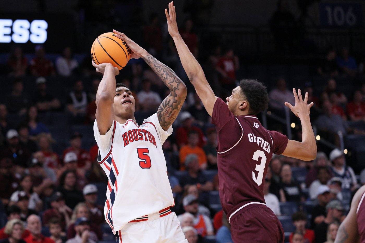 Sharp and Cenac lead No. 2 seed Houston into the Sweet 16 with a 88-57 blowout of Texas A&M | iNFOnews.ca
