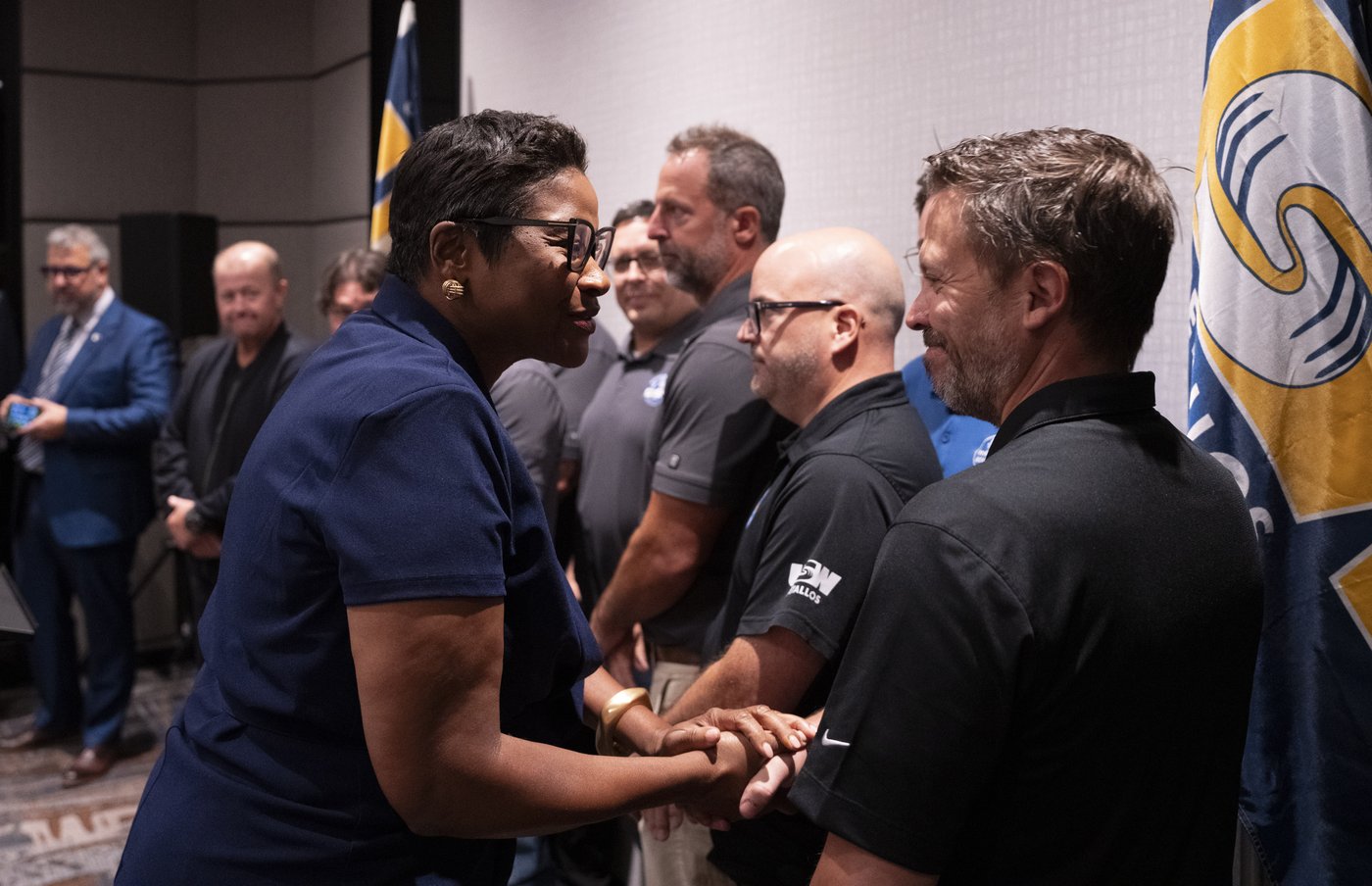 Steelworkers union president calls for Canada-U.S. unity in Quebec amid trade war | iNFOnews.ca