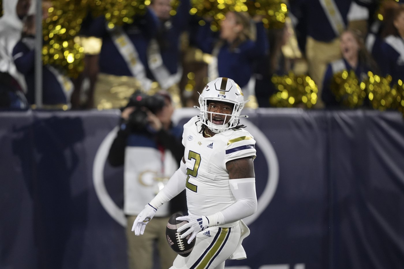 Philo delivers go-ahead TD run with 22 seconds remaining to lift Georgia Tech past N.C. State 30-29 | iNFOnews.ca