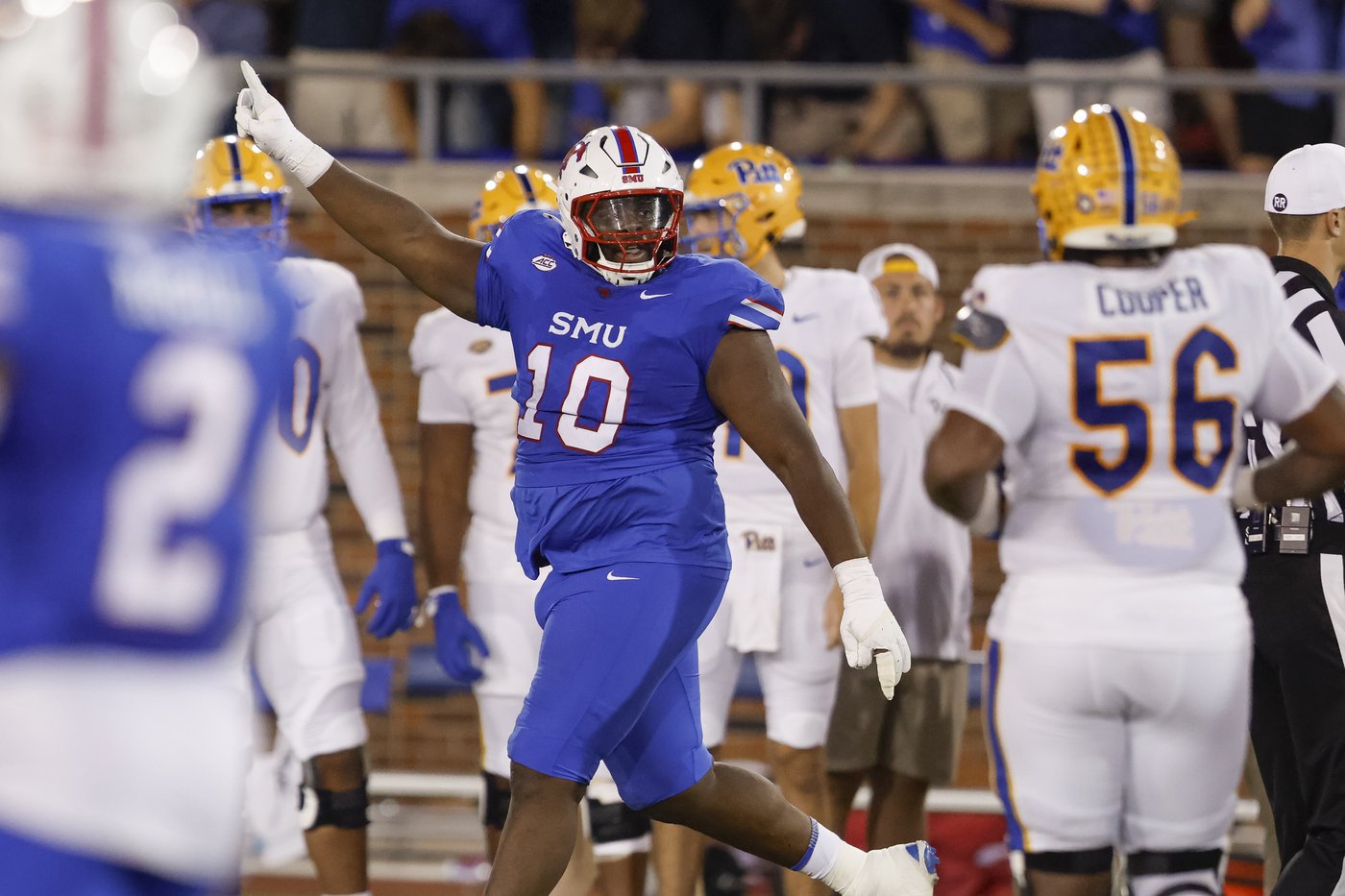 Brashard Smith and No. 20 SMU overwhelm previously undefeated No. 18 Pitt 48-25 | iNFOnews.ca Brashard Smith and No. 20 SMU overwhelm previously undefeated No. 18 Pitt 48-25 | iNFOnews.ca