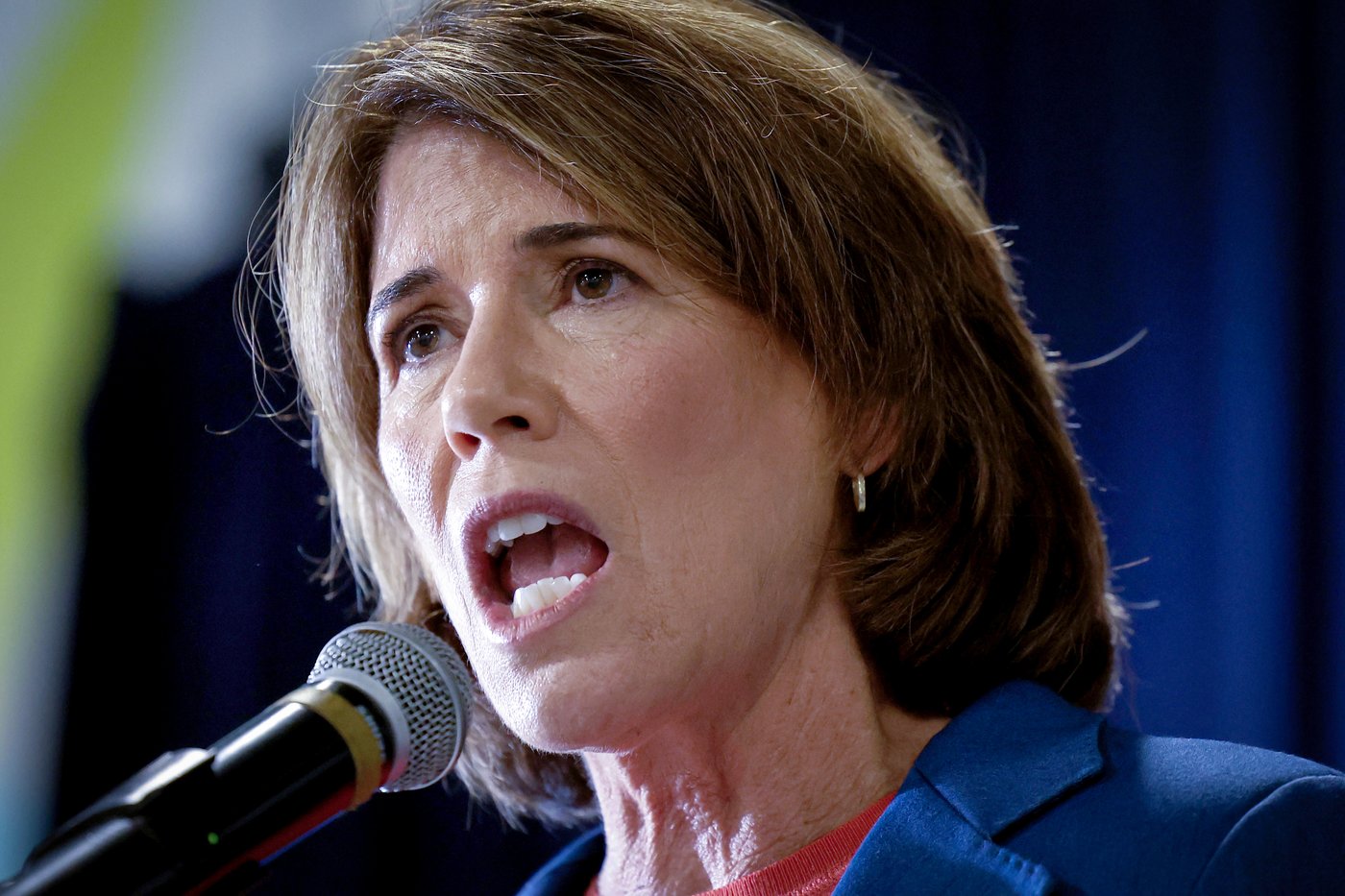 Rhode Island Gov. Dan McKee faces tough challenge from Helena Foulkes in Democratic primary | iNFOnews.ca