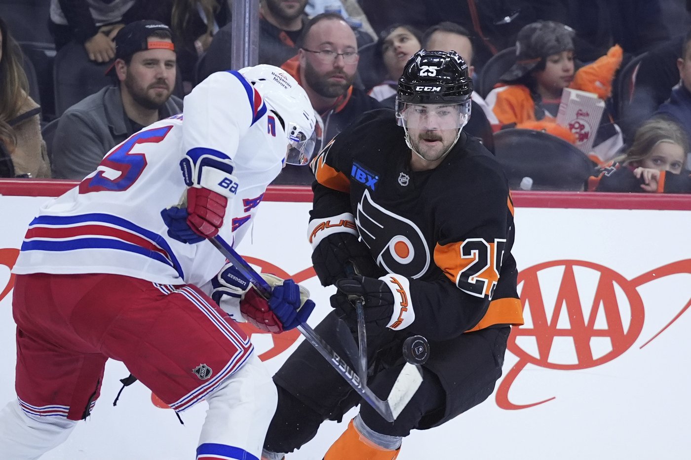 Travis Konecny scores twice in Philadelphia's 3-1 win over the Rangers | iNFOnews.ca