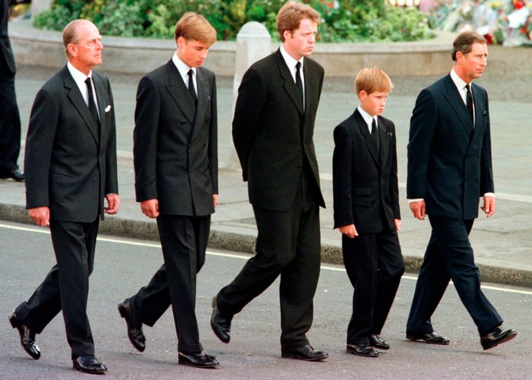 Buckingham Palace hits back at claims in a book by Princess Diana's brother | iNFOnews.ca