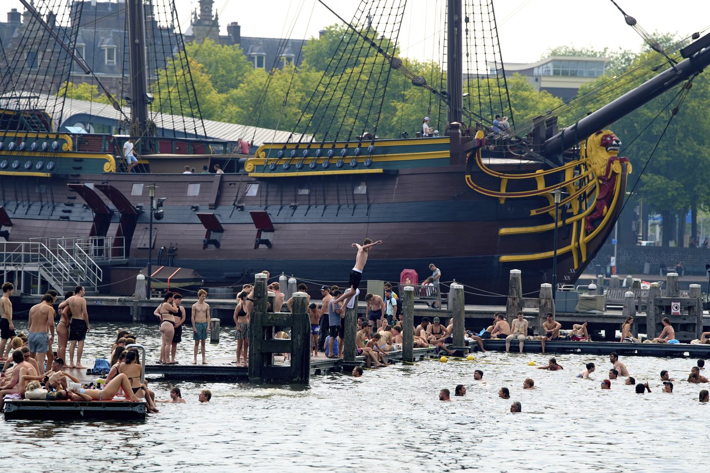 Surrounded by water, Dutch swimmers have plenty of places to cool off | iNFOnews.ca
