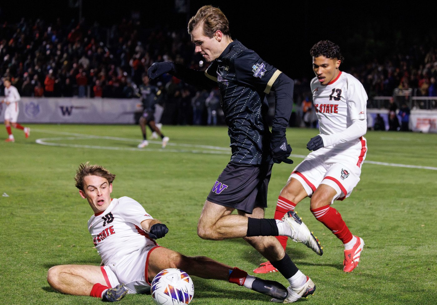 Harrison Bertos scores in OT to help Washington beat N.C. State 3-2 and win first Men's College Cup | iNFOnews.ca