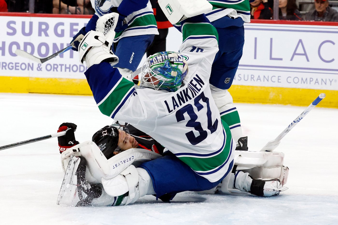 Aho scores in OT to lift Hurricanes to 4-3 win over Canucks | iNFOnews.ca Aho scores in OT to lift Hurricanes to 4-3 win over Canucks | iNFOnews.ca