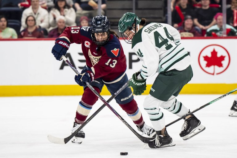 Gosling's overtime goal earns Montreal Victoire 3-2 victory over Boston Fleet | iNFOnews.ca