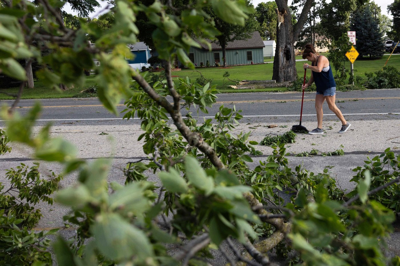 A derecho with at least one 99 mph gust swept the Upper Plains and Midwest, the weather service says | iNFOnews.ca A derecho with at least one 99 mph gust swept the Upper Plains and Midwest, the weather service says | iNFOnews.ca