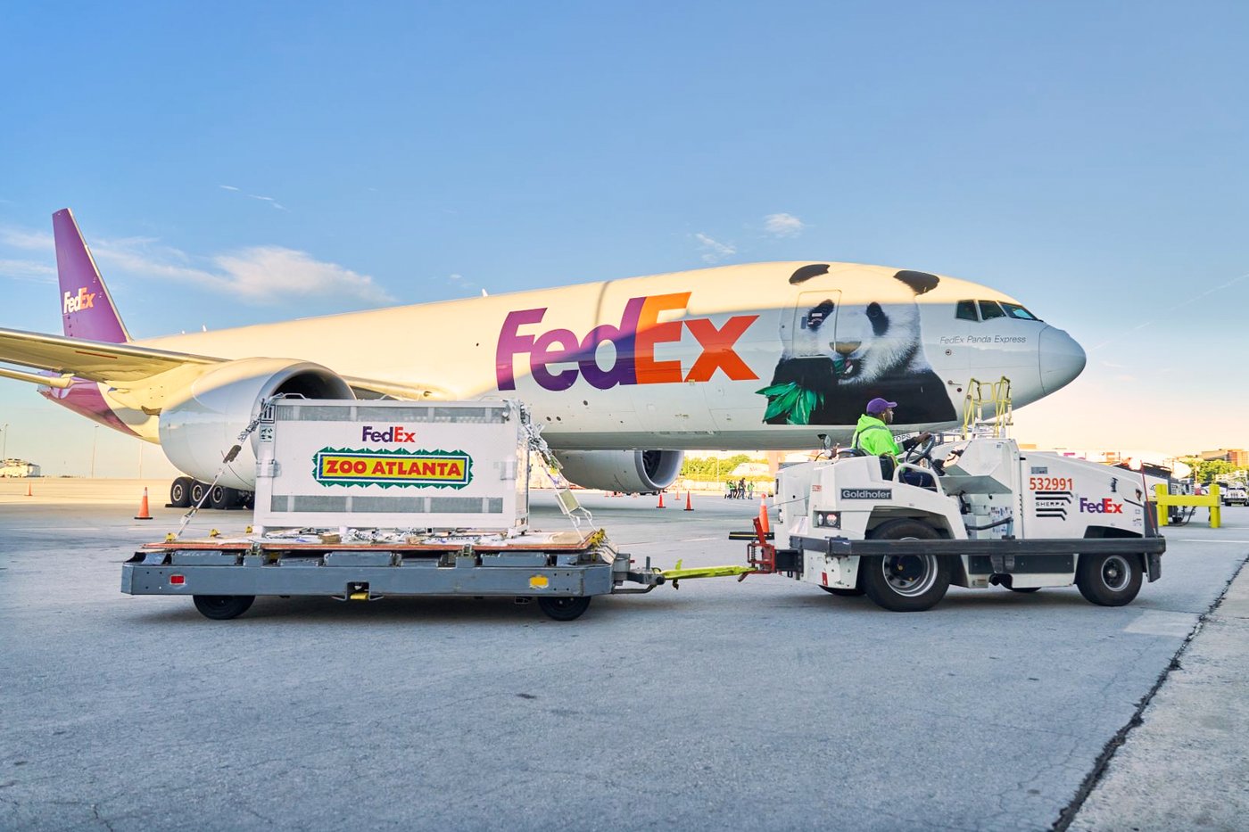 2 giant pandas arrive in Atlanta under a US-China government agreement | iNFOnews.ca