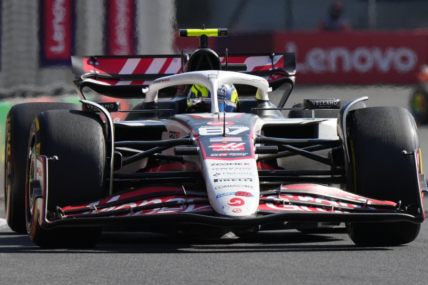 Bearman battles Verstappen to secure Haas' best finish since 2018 | iNFOnews.ca Bearman battles Verstappen to secure Haas' best finish since 2018 | iNFOnews.ca