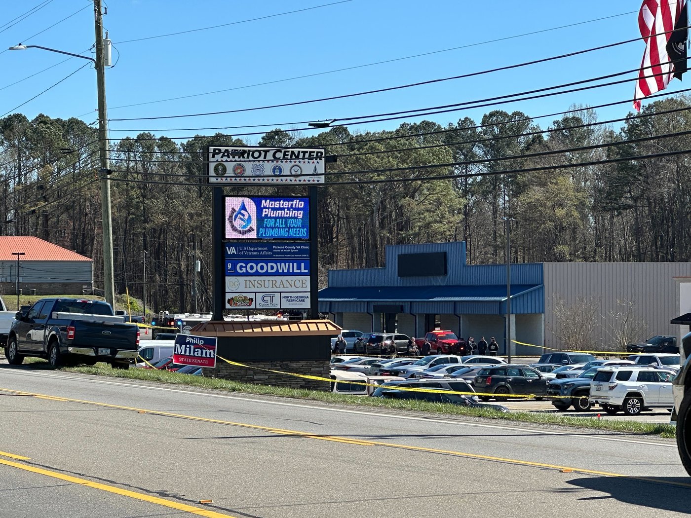 Gunman killed and employee hospitalized after a shooting at a Georgia VA clinic, police say | iNFOnews.ca