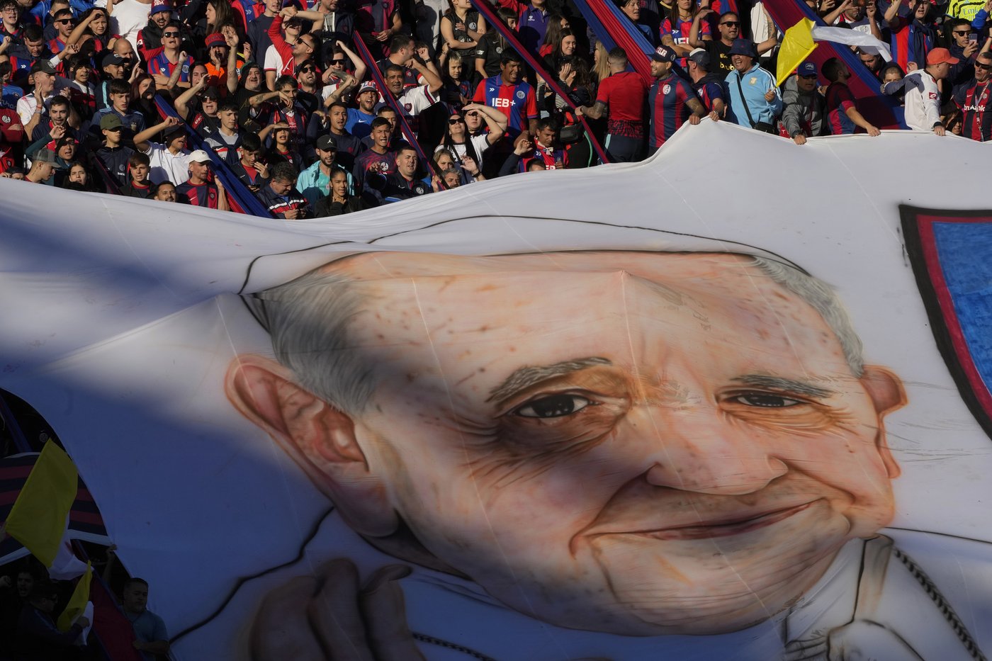 PHOTO COLLECTION: Depictions of Pope Francis | iNFOnews.ca