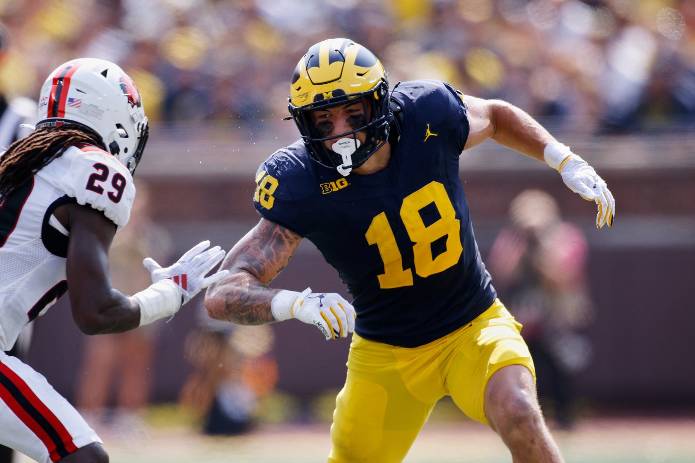 Chicago Bears take Michigan tight end Colston Loveland with No. 10 overall pick in NFL draft | iNFOnews.ca Chicago Bears take Michigan tight end Colston Loveland with No. 10 overall pick in NFL draft | iNFOnews.ca