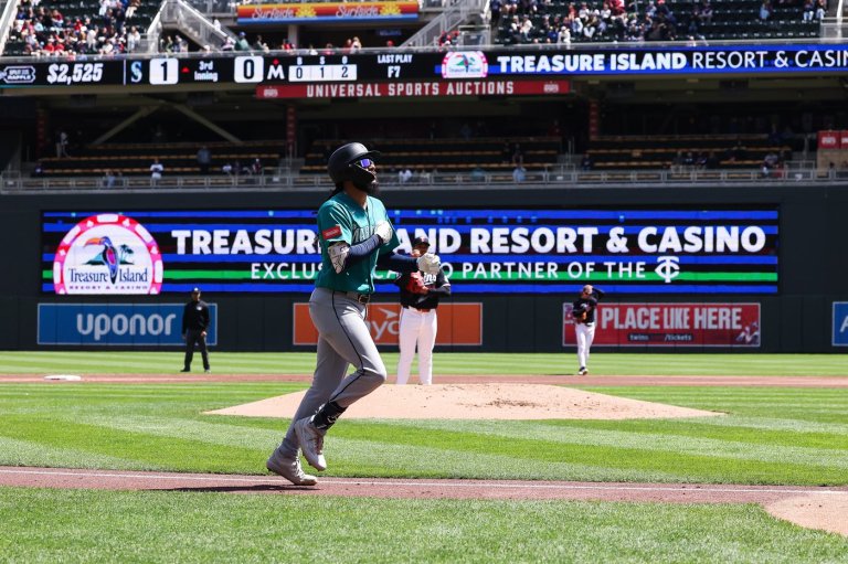 Cole Young has 3 late RBIs to help the Mariners rally past the Twins 5-3 and win the series | iNFOnews.ca