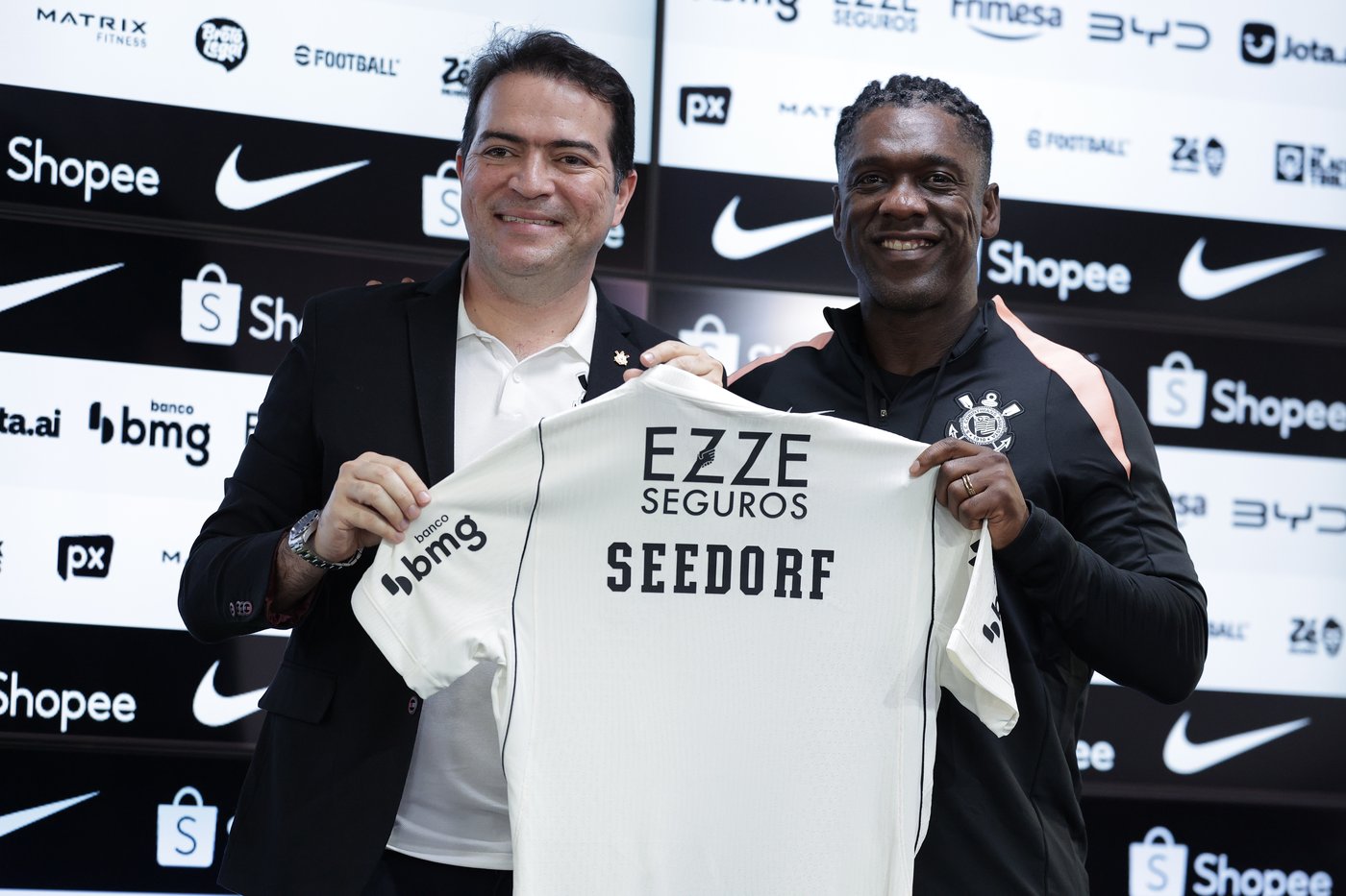 Former Dutch international Clarence Seedorf presented as coach at Brazil's Corinthians | iNFOnews.ca Former Dutch international Clarence Seedorf presented as coach at Brazil's Corinthians | iNFOnews.ca