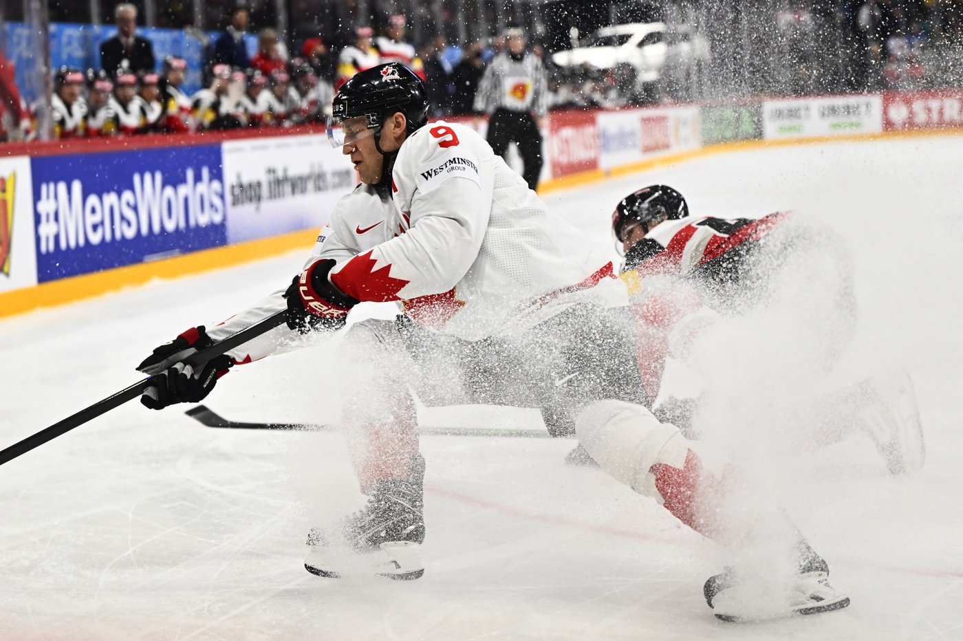 MacKinnon scores twice as Canada beats Austria 5-1 at ice hockey worlds | iNFOnews.ca