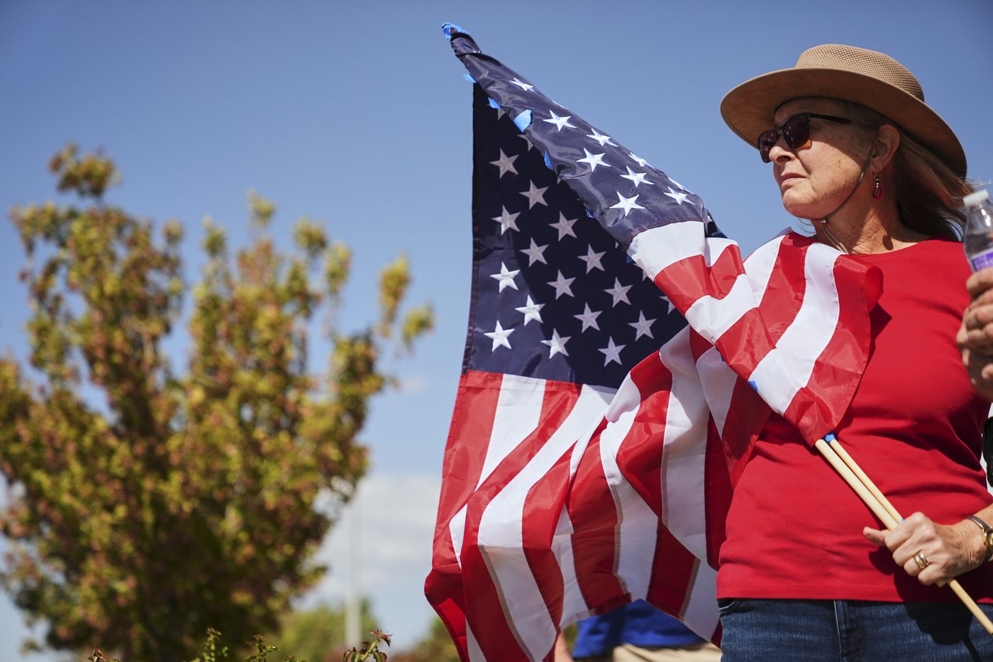 Photos from Utah Valley University before and after the shooting of Charlie Kirk | iNFOnews.ca