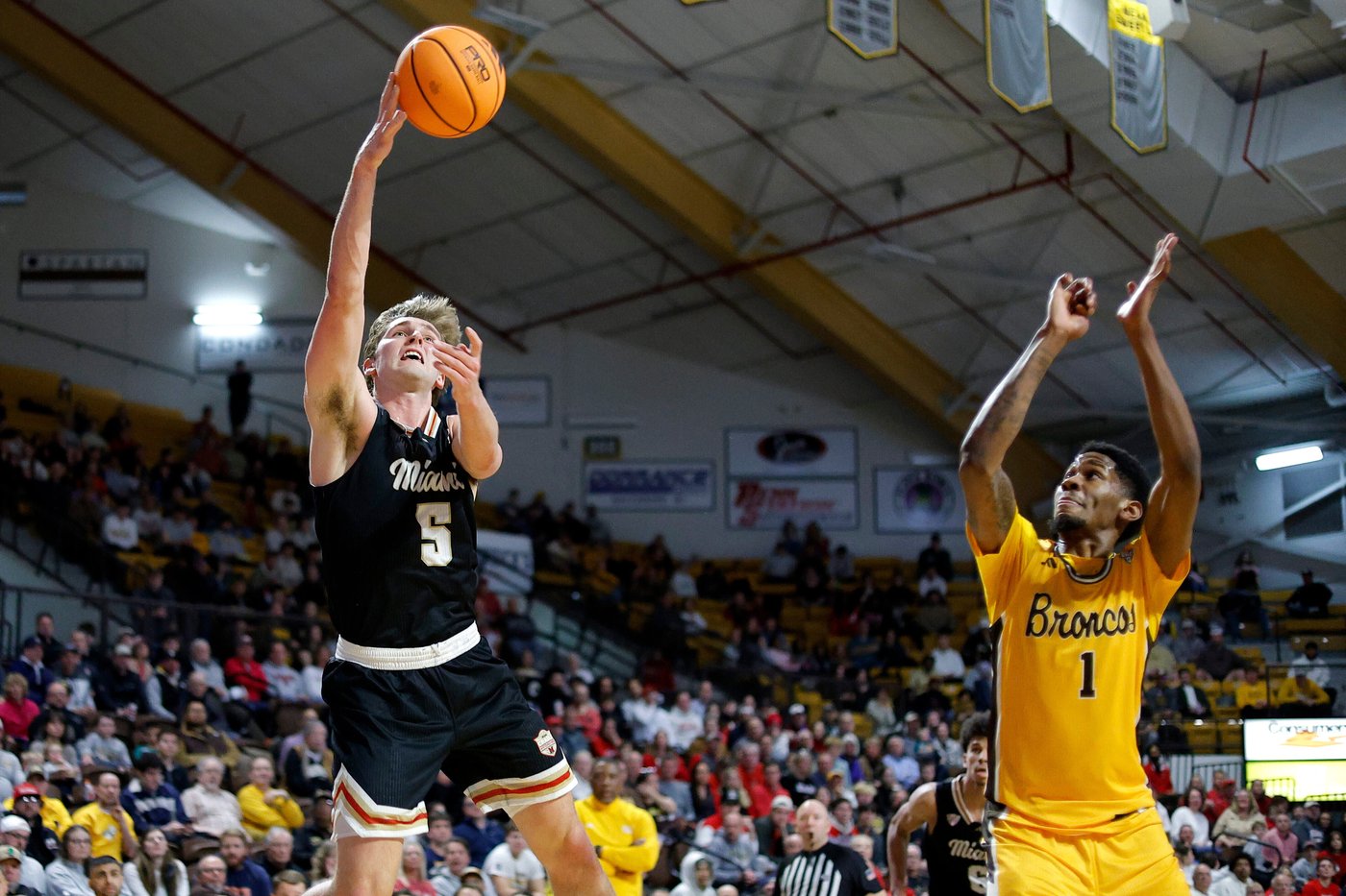 No. 21 Miami (Ohio) rallies past Western Michigan 69-67 to remain the only unbeaten Division I team | iNFOnews.ca No. 21 Miami (Ohio) rallies past Western Michigan 69-67 to remain the only unbeaten Division I team | iNFOnews.ca
