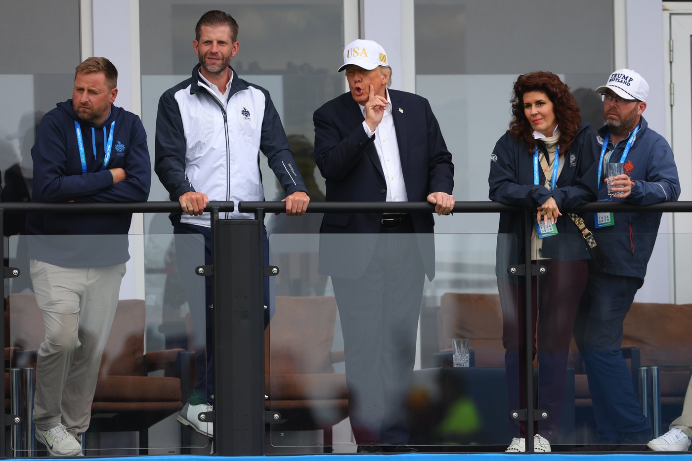 Photos show President Trump's visit to Ireland that combines work and pleasure | iNFOnews.ca