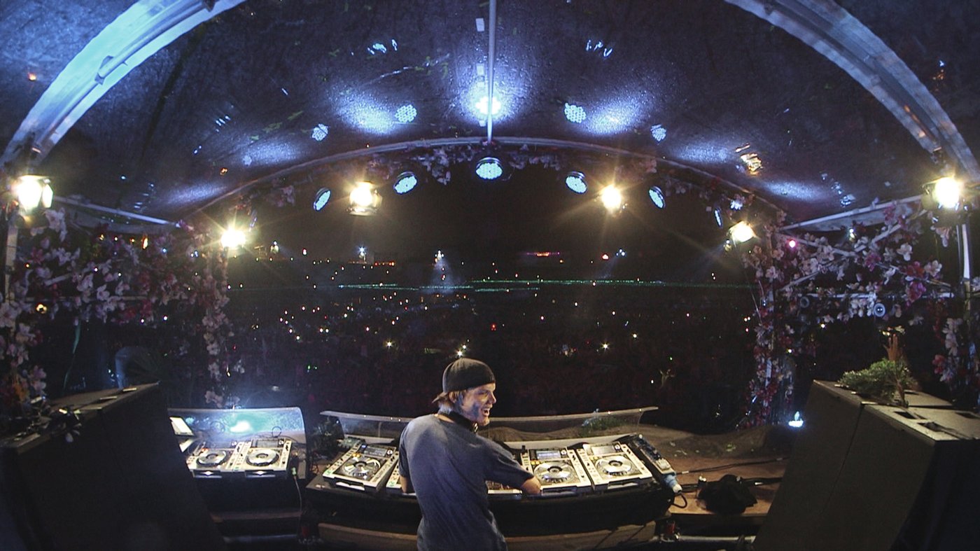 Q&A: Avicii documentary director on celebrating the late DJ without exploiting his death | iNFOnews.ca