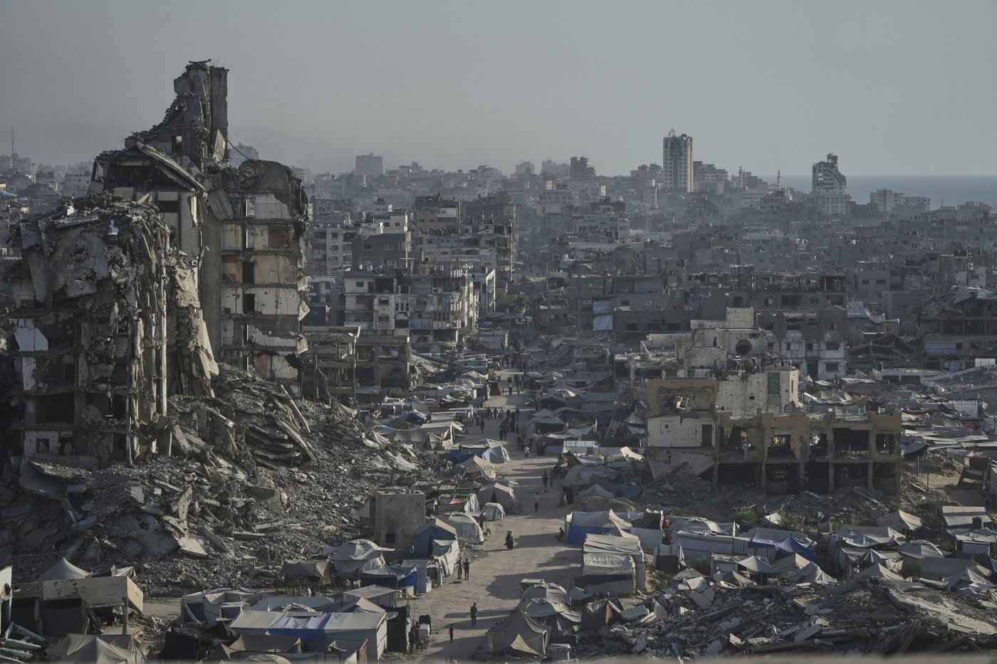 Israeli strike hits Gaza church, killing 3 and wounding priest who was close to Pope Francis | iNFOnews.ca