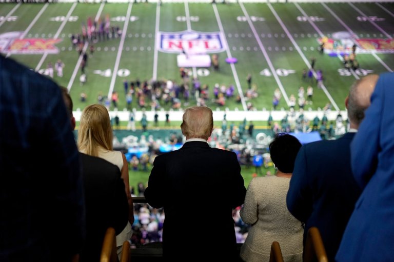 The midterm elections won't keep Trump from college football on Saturday. A hurricane might | iNFOnews.ca