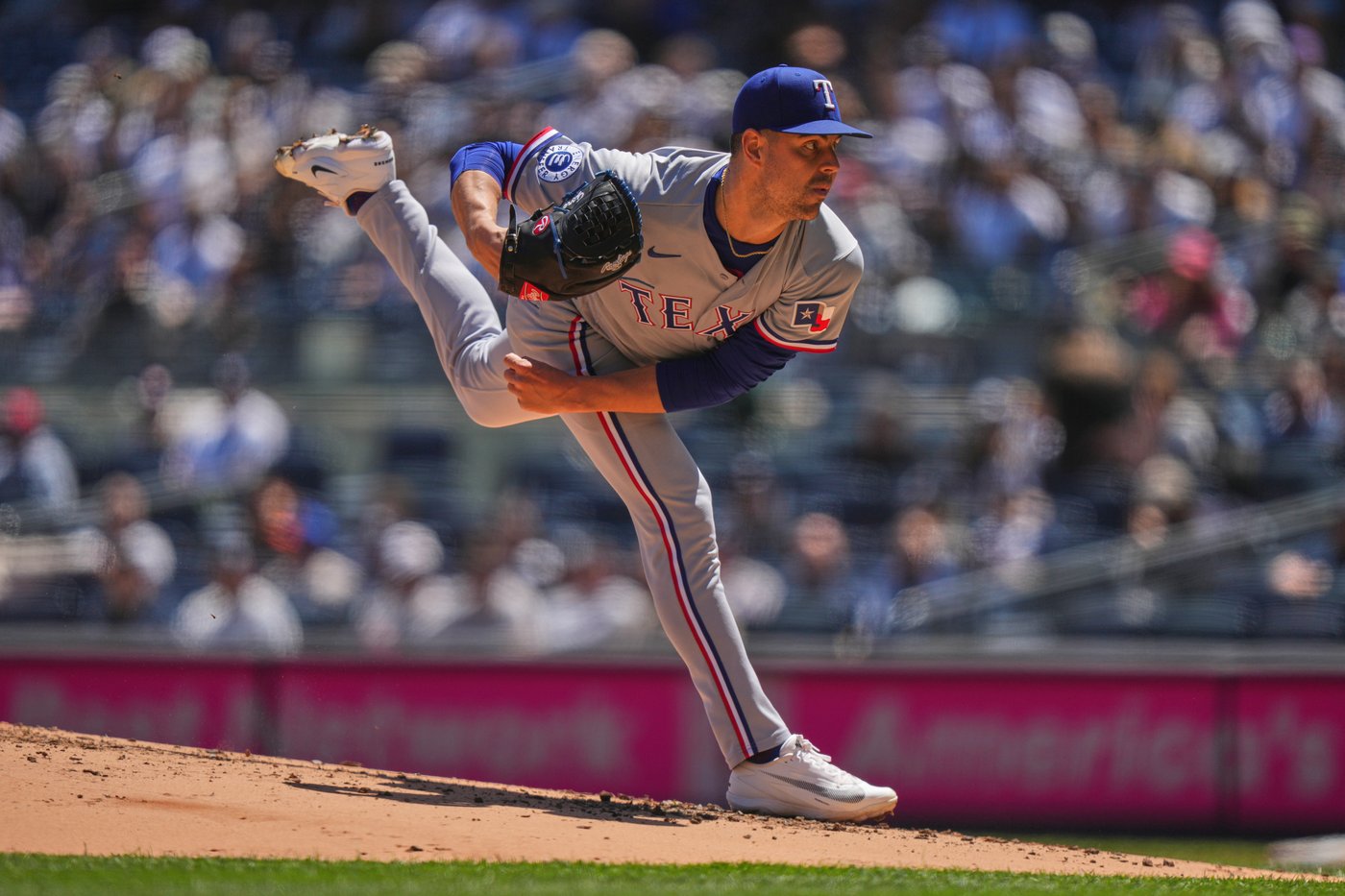 Grisham leads Yankees over Rangers 9-2 for 16th win in 19 games but Domínguez hurt hitting wall | iNFOnews.ca Grisham leads Yankees over Rangers 9-2 for 16th win in 19 games but Domínguez hurt hitting wall | iNFOnews.ca