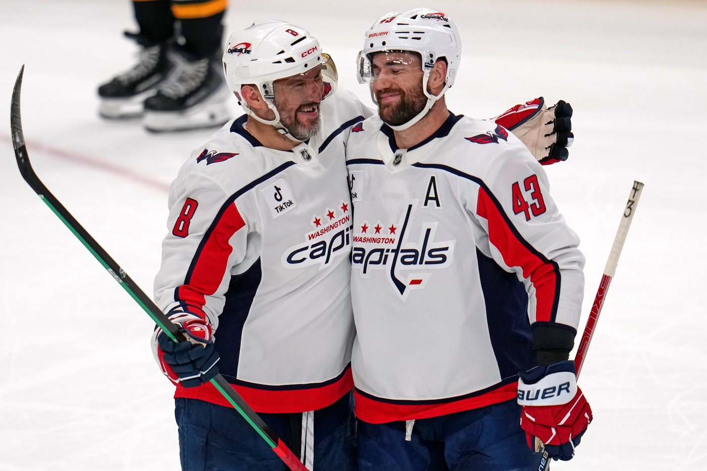 Alex Ovechkin appreciates standing ovation during possible final game in Pittsburgh | iNFOnews.ca