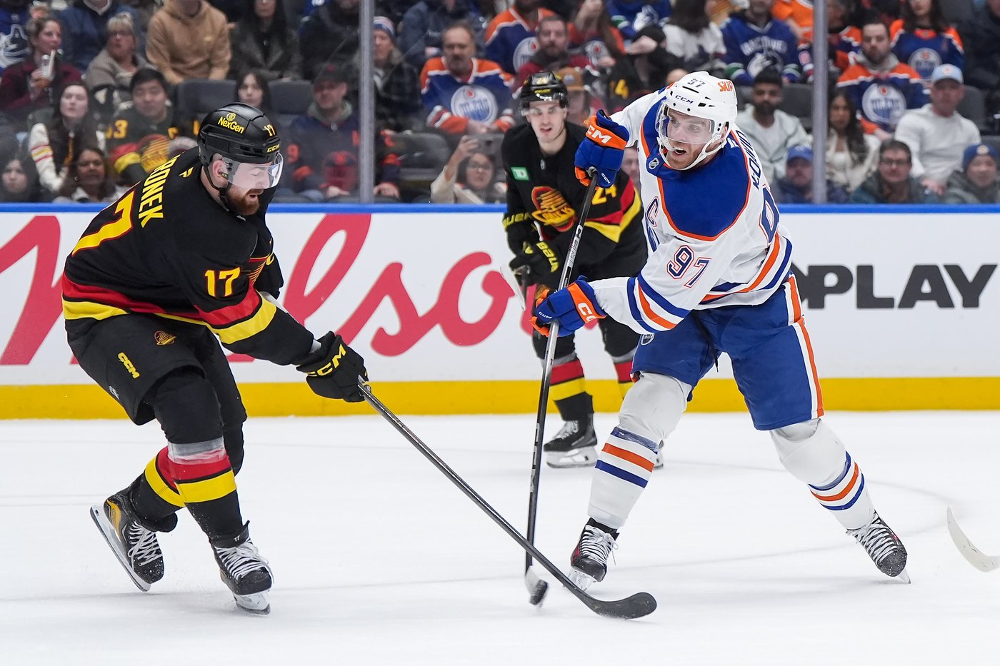 NHL faces scheduling challenge as B.C., Alberta move to permanent daylight time | iNFOnews.ca NHL faces scheduling challenge as B.C., Alberta move to permanent daylight time | iNFOnews.ca