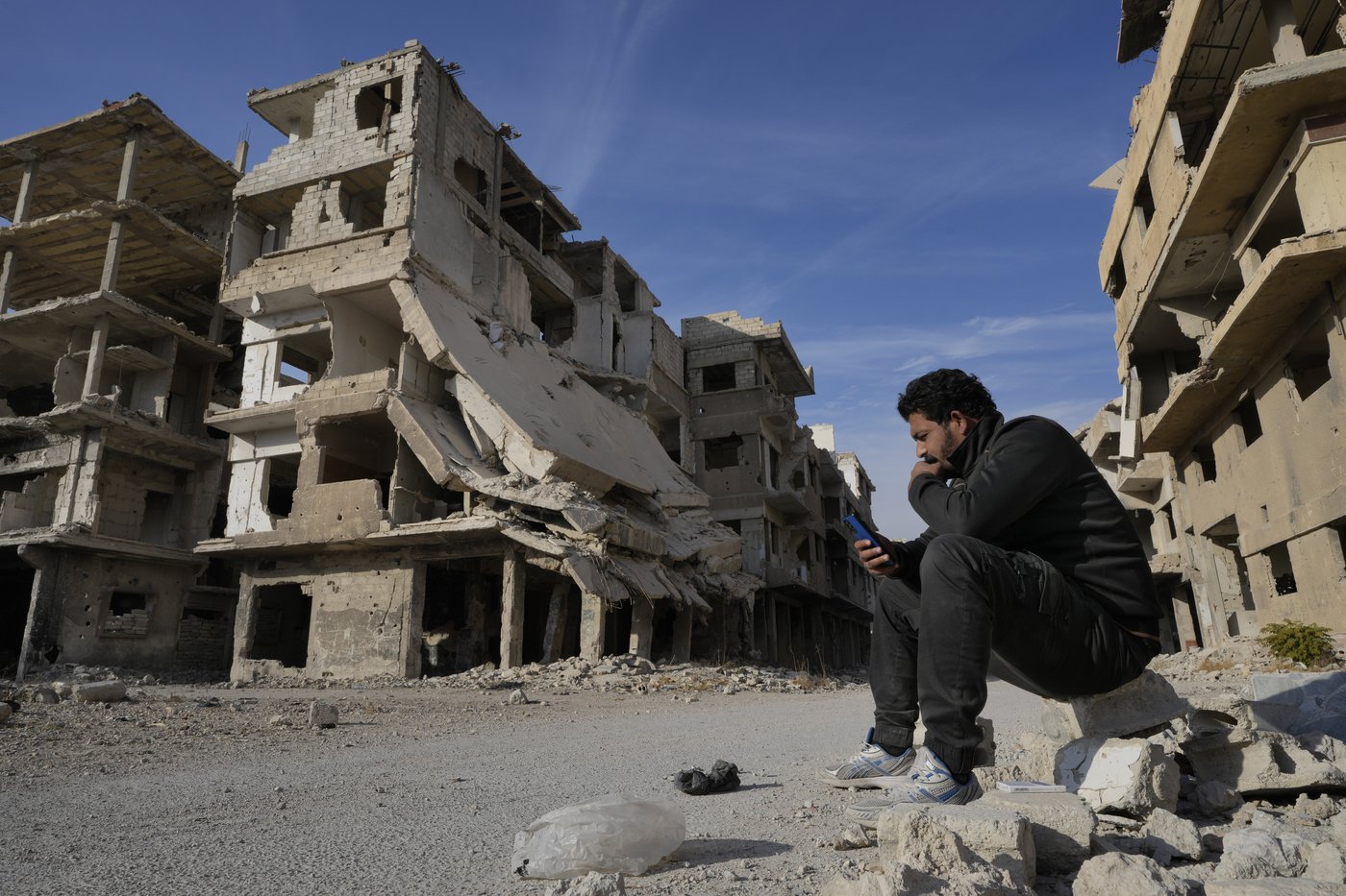 Palestinian refugees return to Yarmouk amid questions about their place in the new Syria | iNFOnews.ca